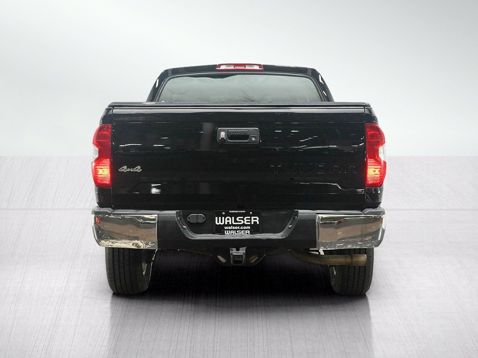 Used 2019 Toyota Tundra SR5 AWD/4WD image 4
