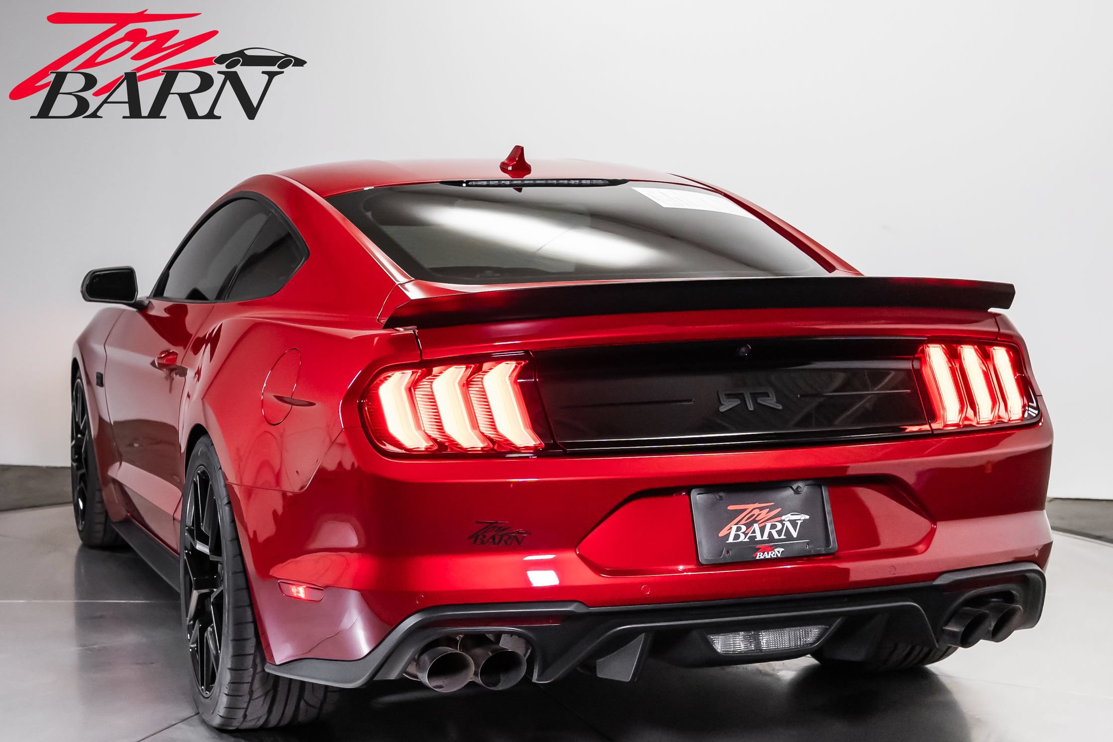 Used 2021 Ford Mustang GT RWD image 11