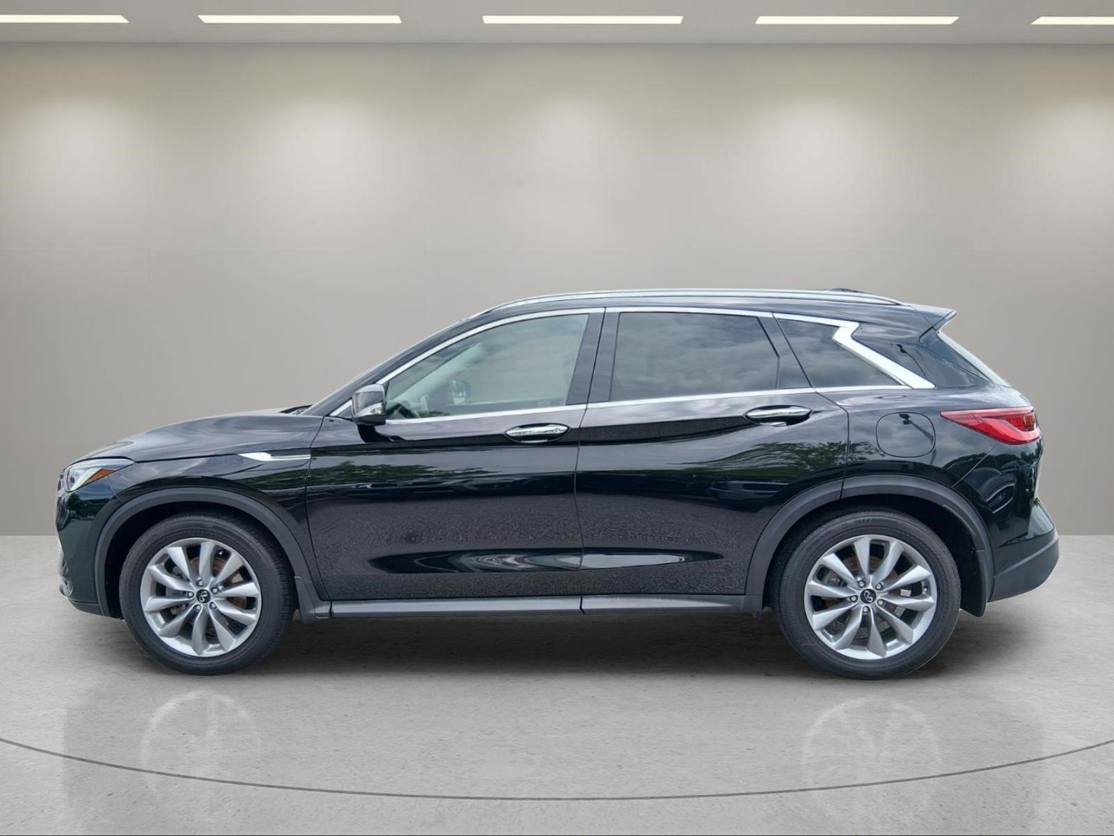 Used 2022 INFINITI QX50 Essential AWD/4WD image 8