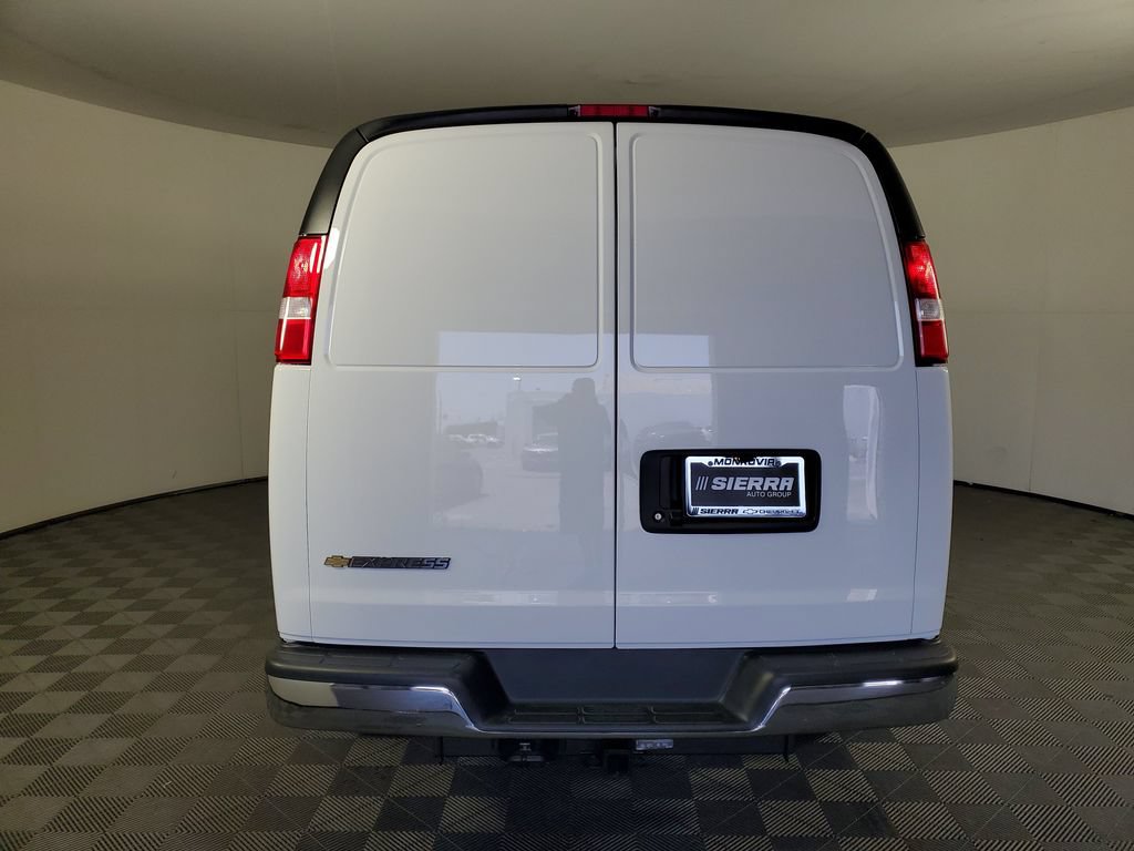 New 2026 Chevrolet Express 2500 w/ Driver Convenience Package RWD image 5