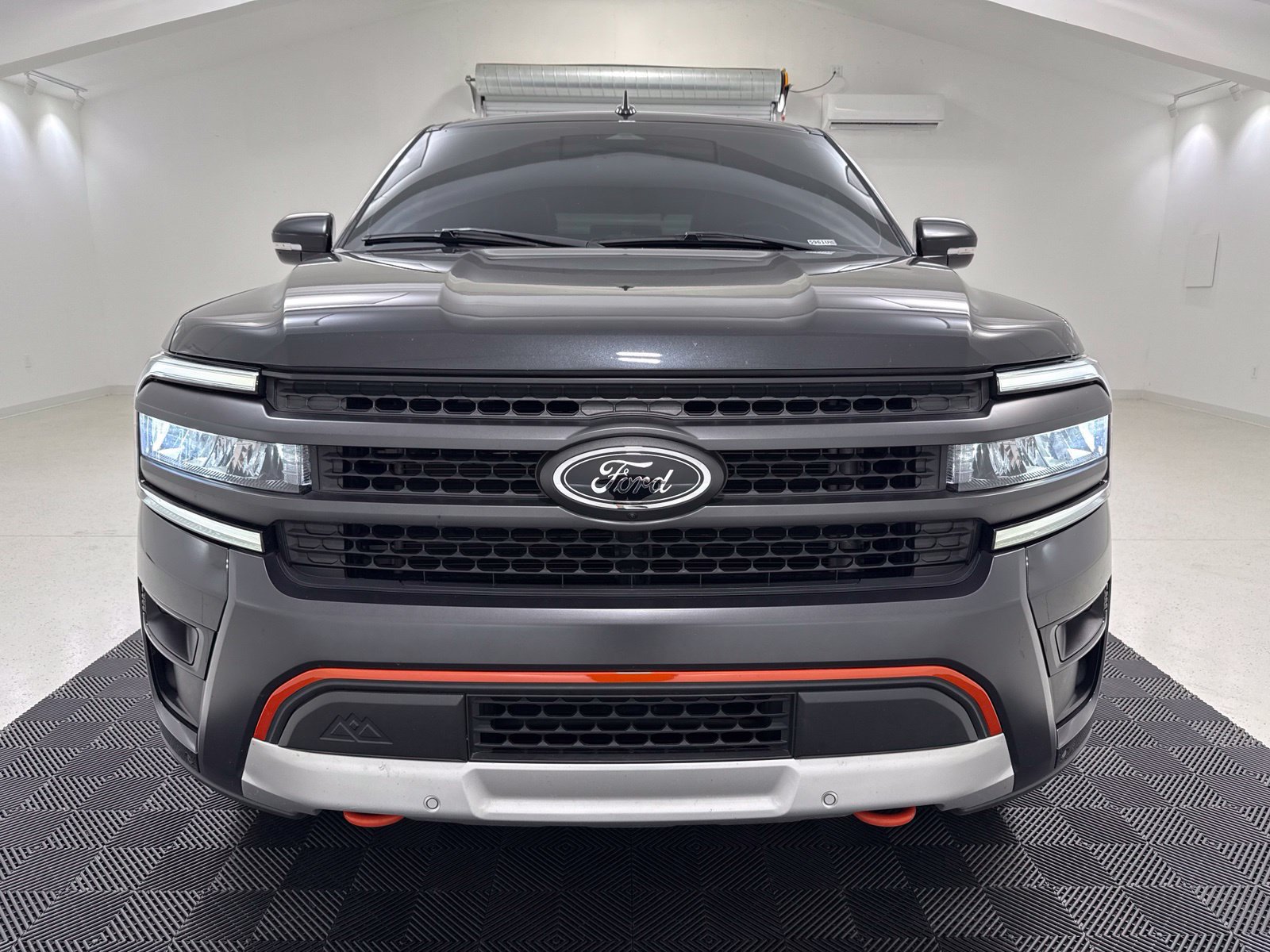 Used 2024 Ford Expedition Timberline AWD/4WD image 2