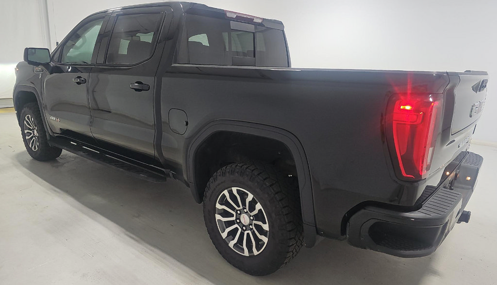 Used 2022 GMC Sierra 1500 AT4 w/ AT4 Preferred Package AWD/4WD image 4