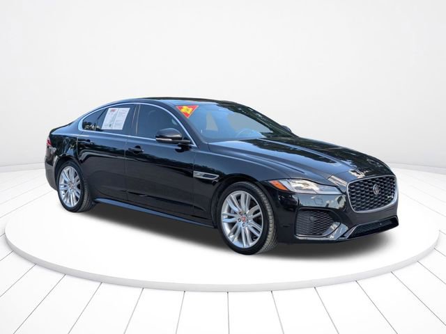 Used 2022 Jaguar XF R-Dynamic SE AWD/4WD video 2