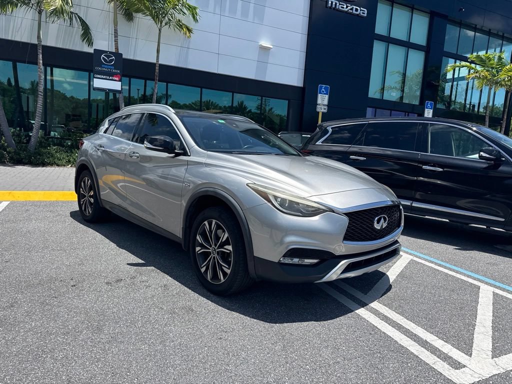 Used 2018 INFINITI QX30 Premium AWD/4WD video 2