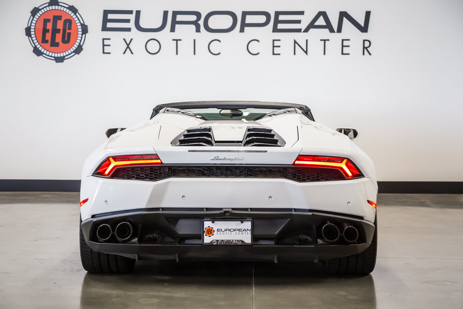 Used 2017 Lamborghini Huracan LP 610-4 AWD/4WD image 12