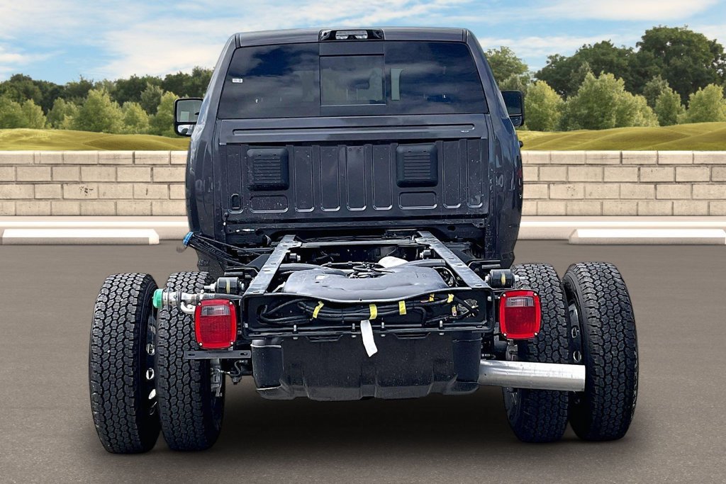 New 2027 RAM 3500 Tradesman AWD/4WD image 4