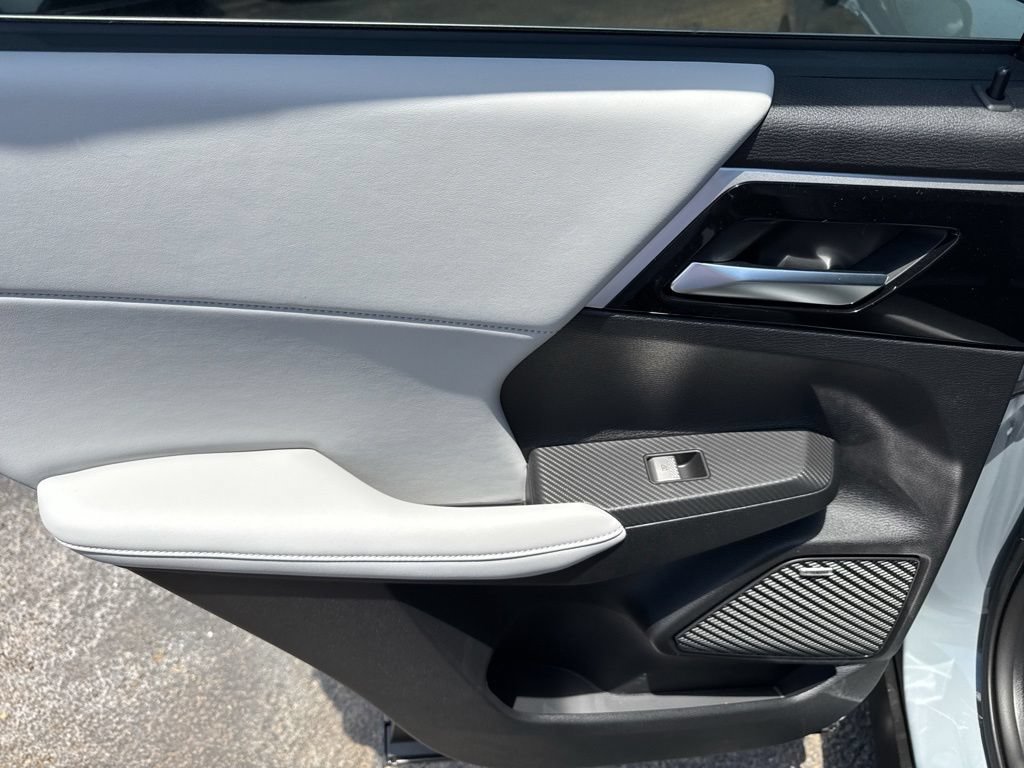 New 2026 Mitsubishi Outlander SE FWD image 38