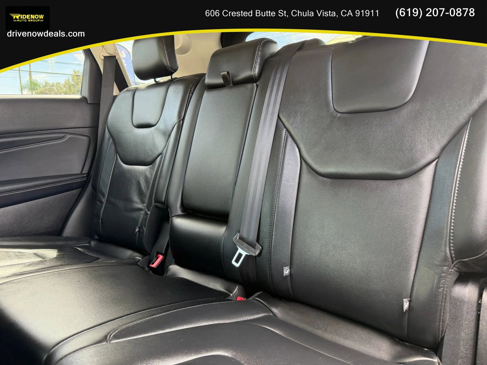Used 2019 Ford Edge Titanium FWD image 17