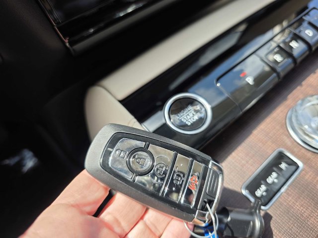 New 2027 Lincoln Navigator L Reserve AWD/4WD image 15