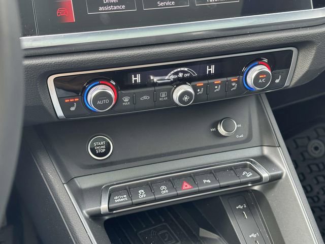 Certified 2025 Audi Q3 2.0T Premium w/ Convenience Package image 32