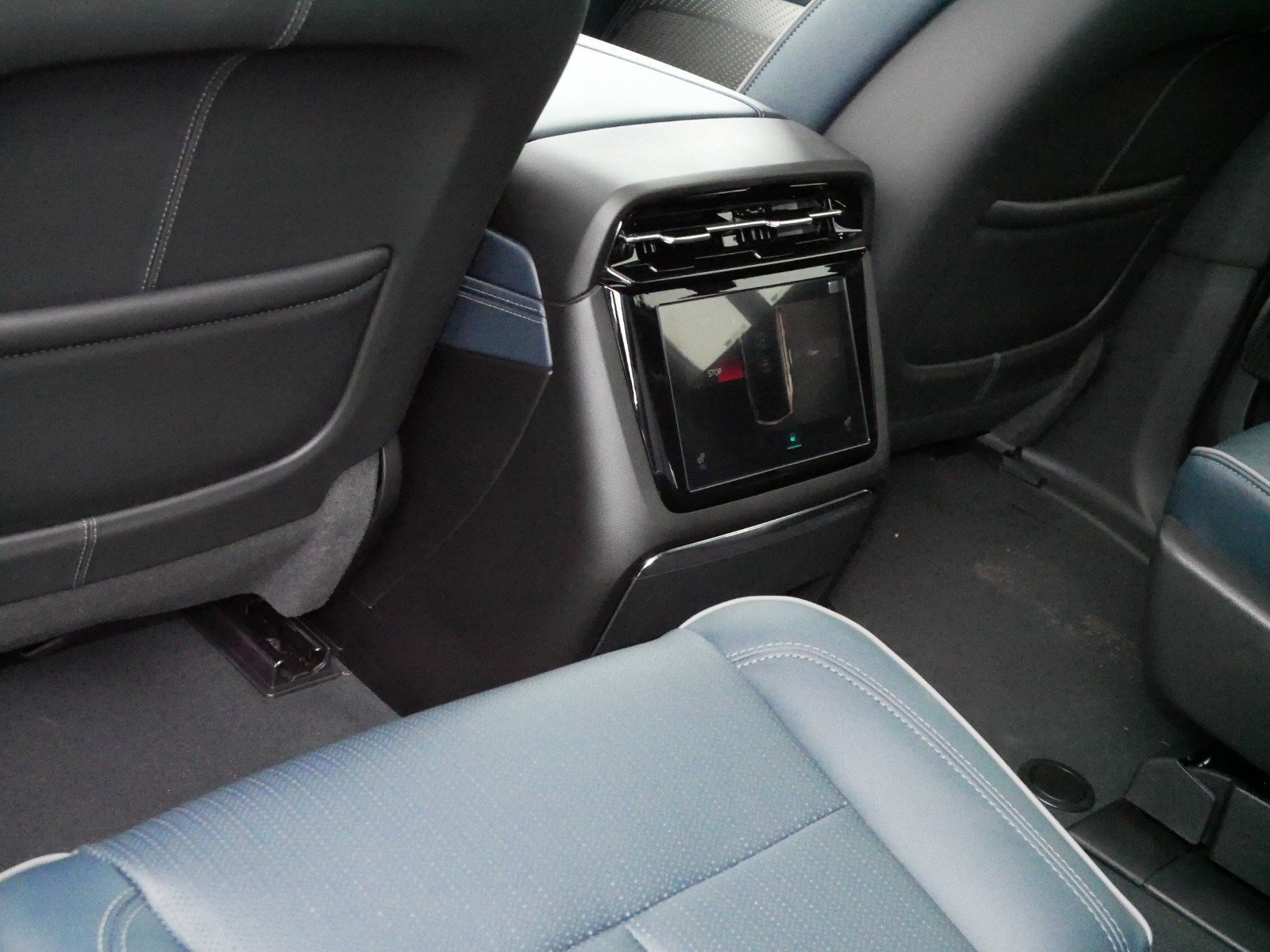 New 2025 Cadillac Escalade IQ Sport 2 image 15