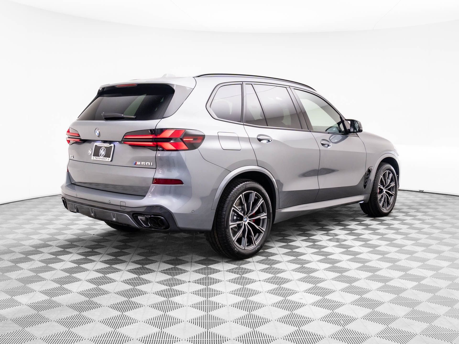 New 2026 BMW X5 M60i w/ Executive Package image 6