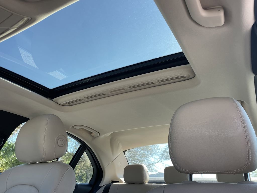 Used 2019 Mercedes-Benz C 300 Sedan image 19