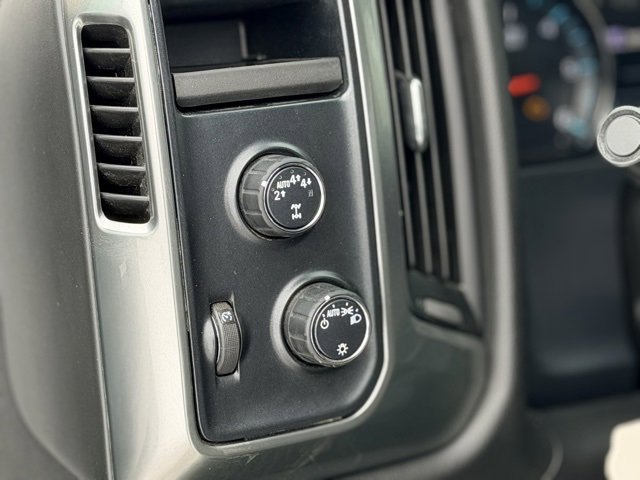 Used 2019 Chevrolet Silverado 1500 LT image 6