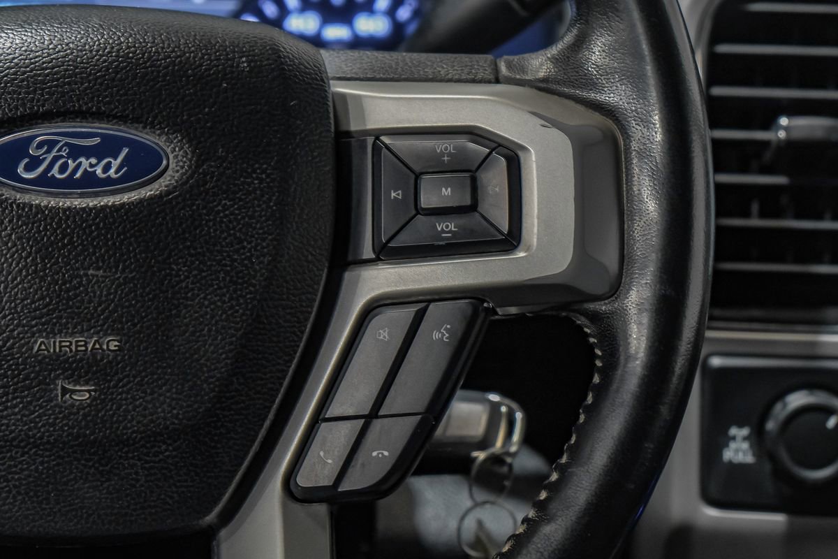 Used 2019 Ford F250 Lariat w/ Lariat Value Package image 18