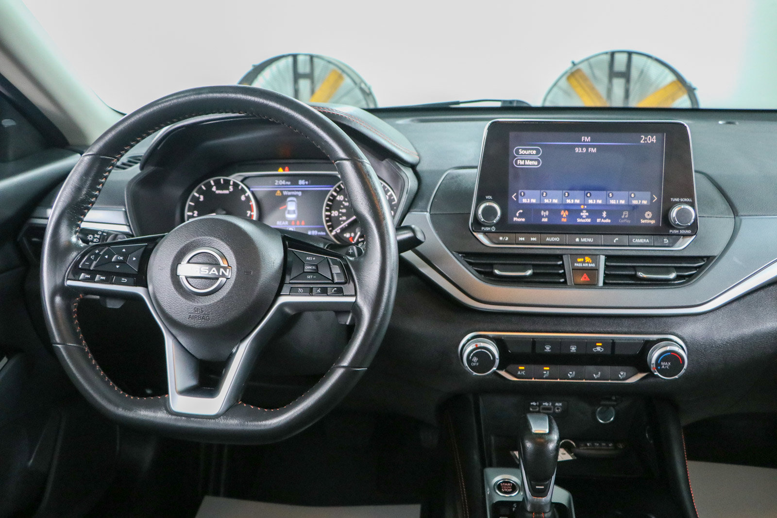Used 2023 Nissan Altima 2.5 SR FWD image 17