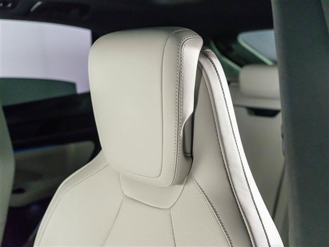 Used 2026 Porsche Macan Electric RWD image 21