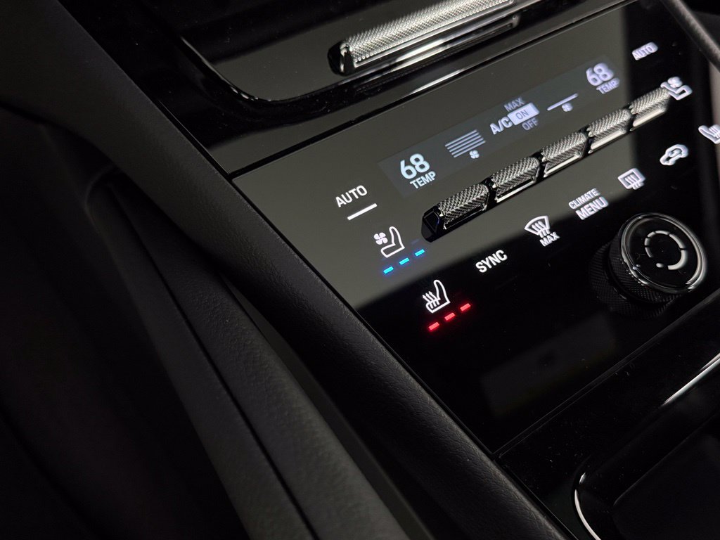 New 2026 Porsche Cayenne AWD/4WD image 32