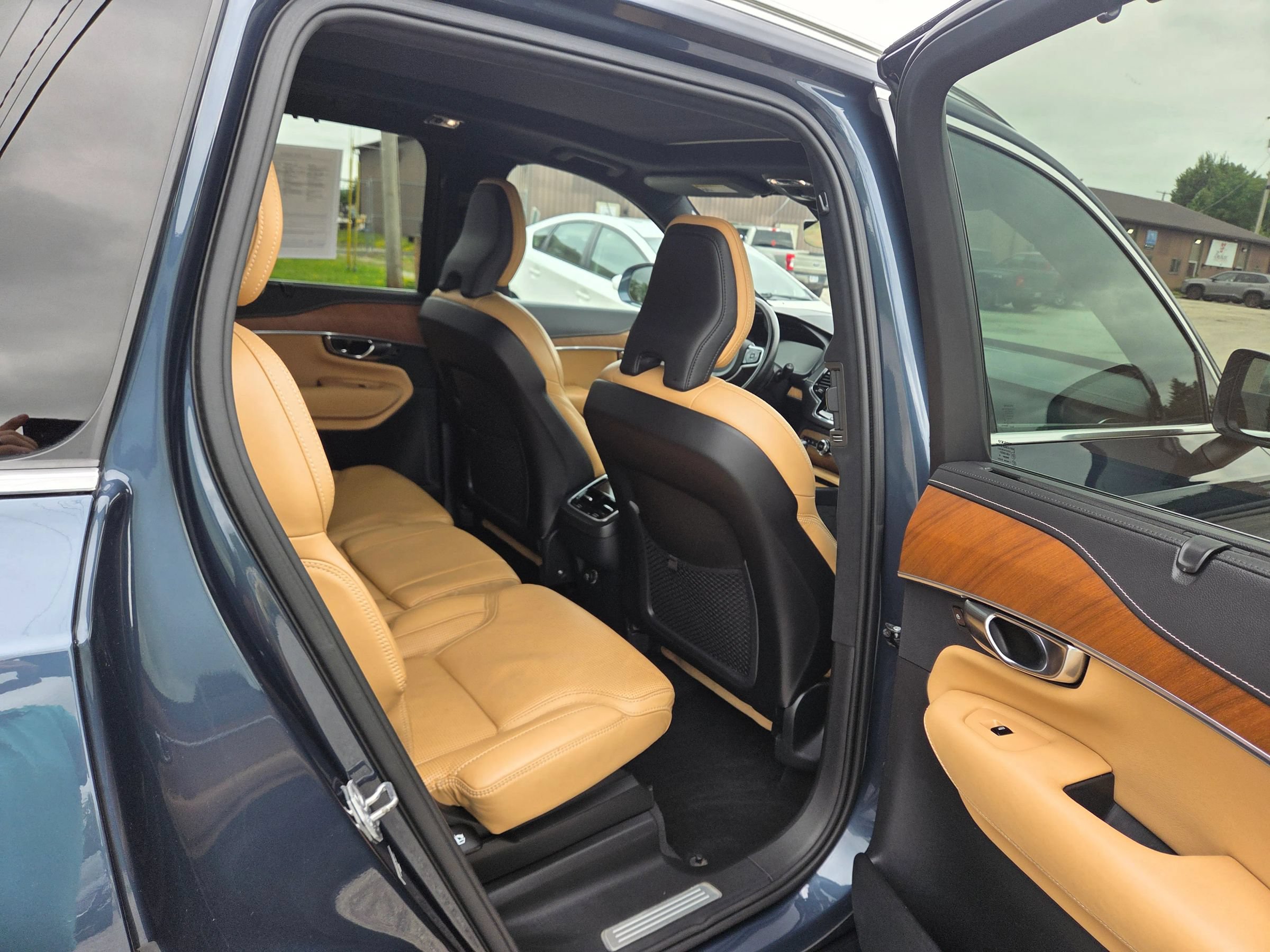 Used 2019 Volvo XC90 T6 Inscription w/ Luxury Package AWD/4WD image 19