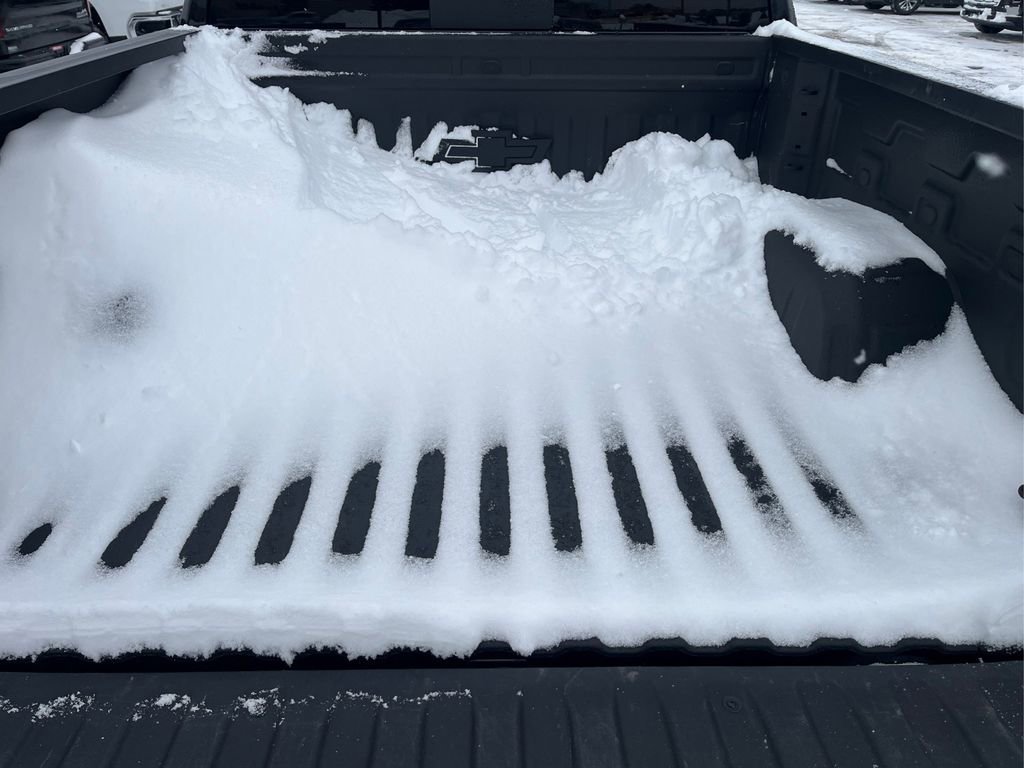 Used 2025 Chevrolet Silverado 1500 High Country image 25