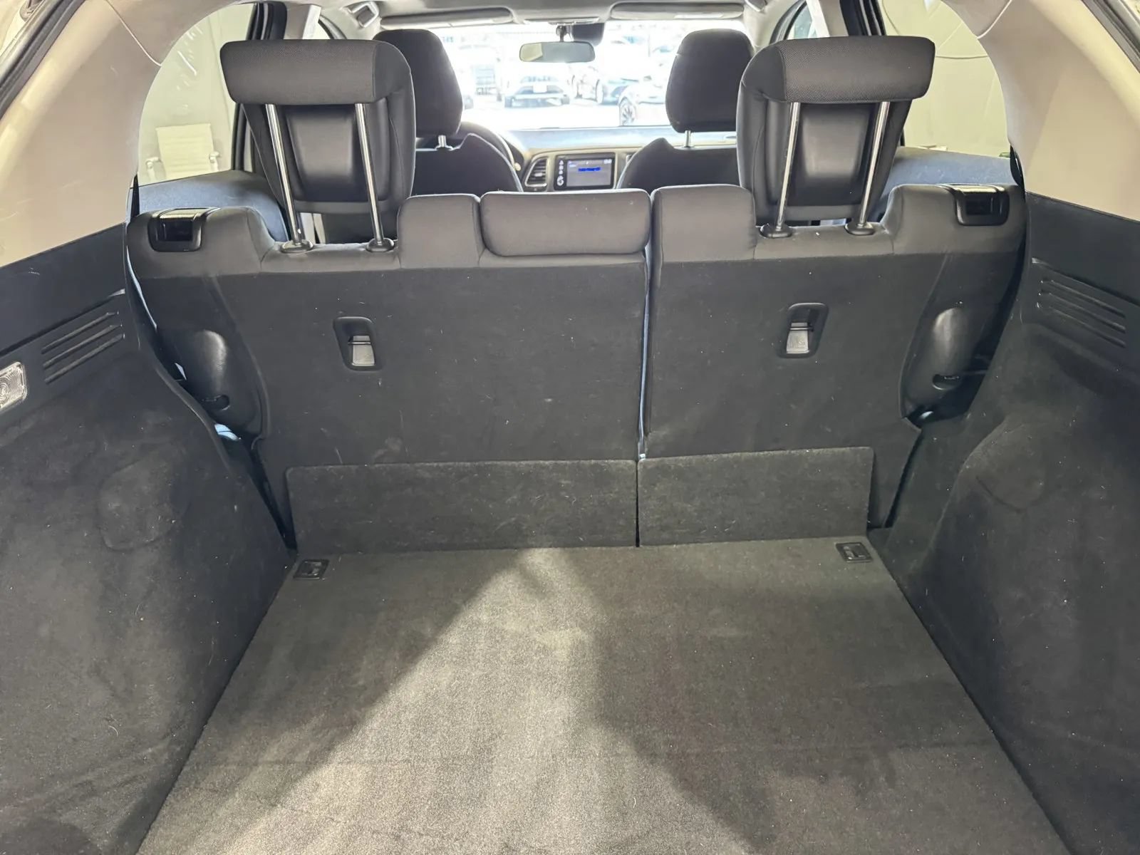 Used 2022 Honda HR-V EX image 9
