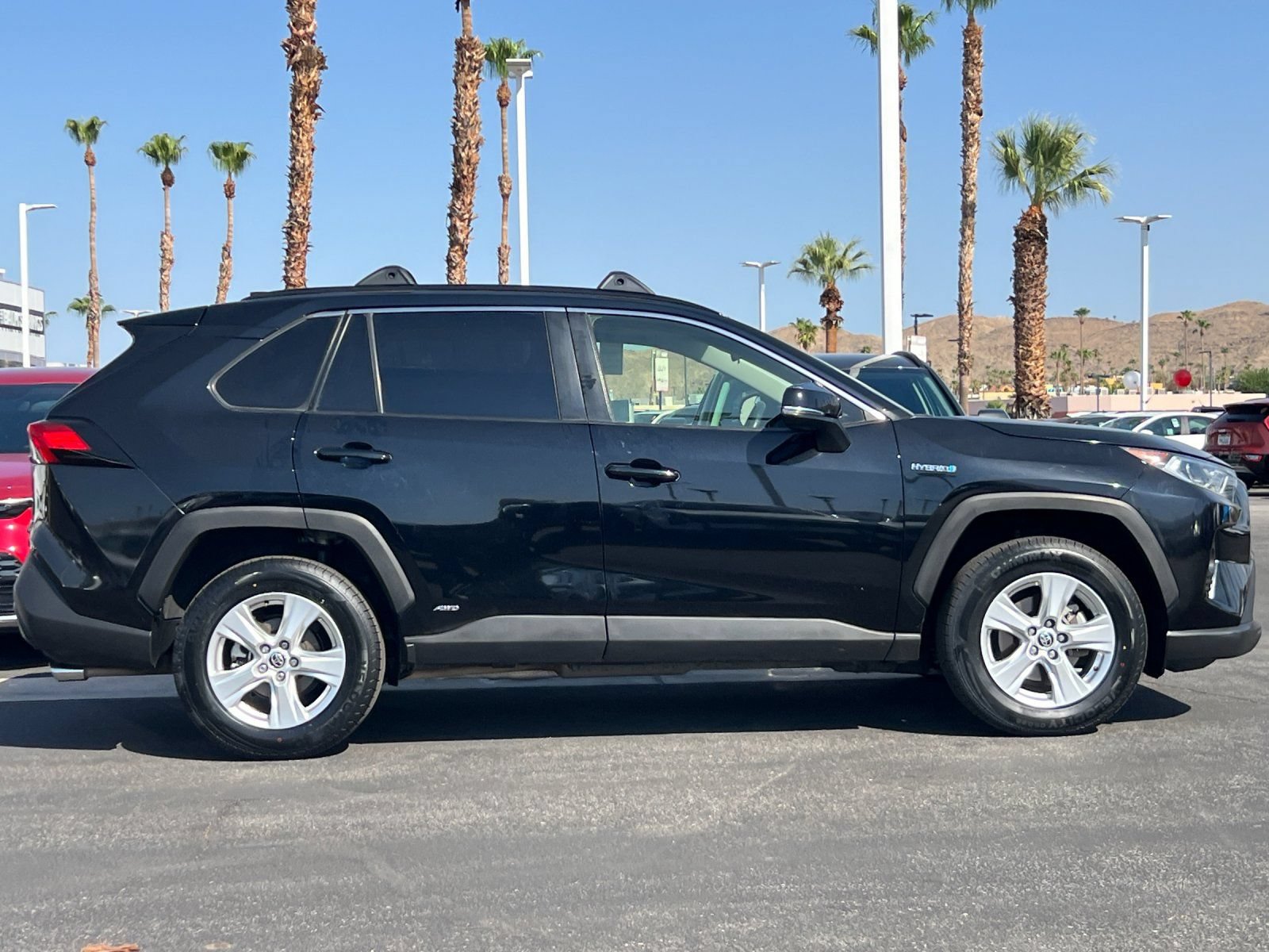 Used 2020 Toyota RAV4 XLE w/ All Weather Liner Package AWD/4WD image 2