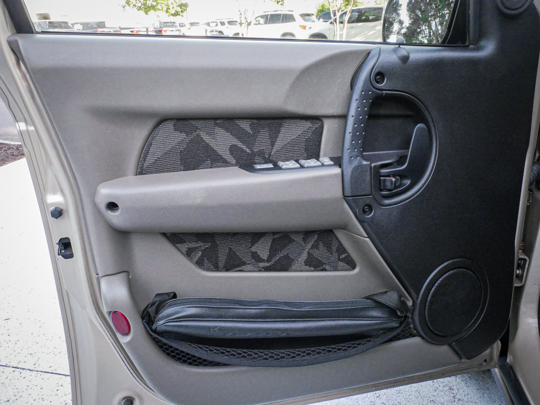 Used 2002 Pontiac Aztek 2WD image 14