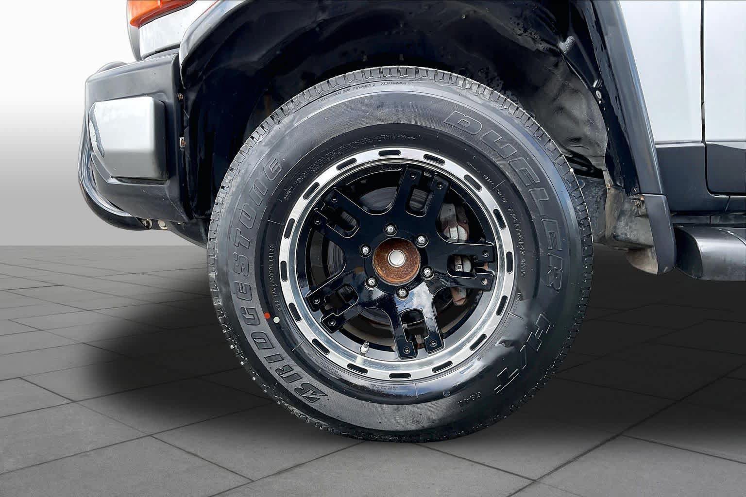 Used 2008 Toyota FJ Cruiser 2WD w/ Upgrade Pkg 2 image 9
