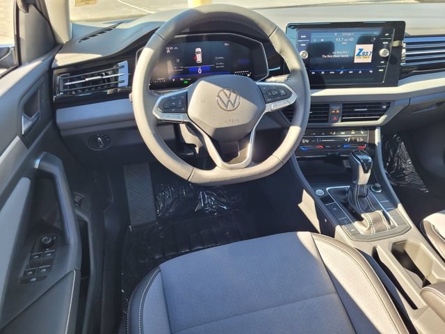 New 2026 Volkswagen Jetta SE FWD image 6