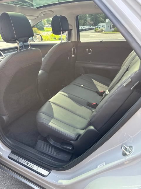 Used 2024 Hyundai Ioniq 5 Limited AWD/4WD image 6
