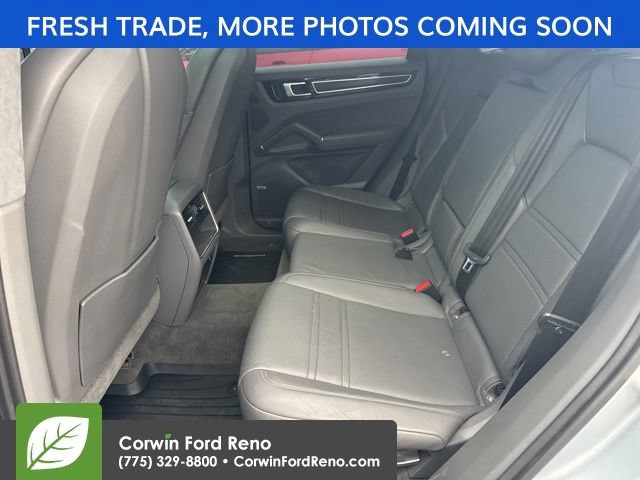 Used 2021 Porsche Cayenne GTS AWD/4WD image 9