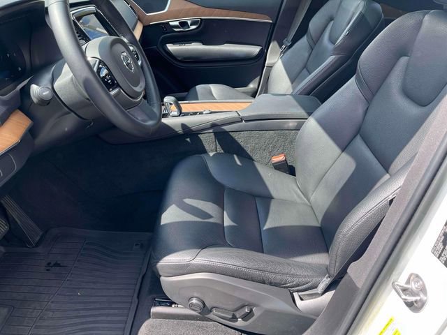 Used 2023 Volvo XC90 B6 Plus w/ Protection Package AWD/4WD image 9