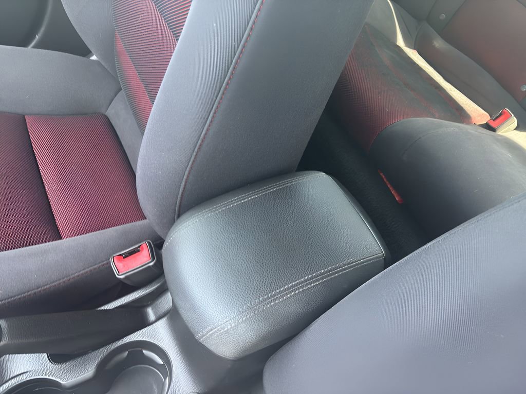 Used 2014 Chevrolet Cruze LT FWD image 21