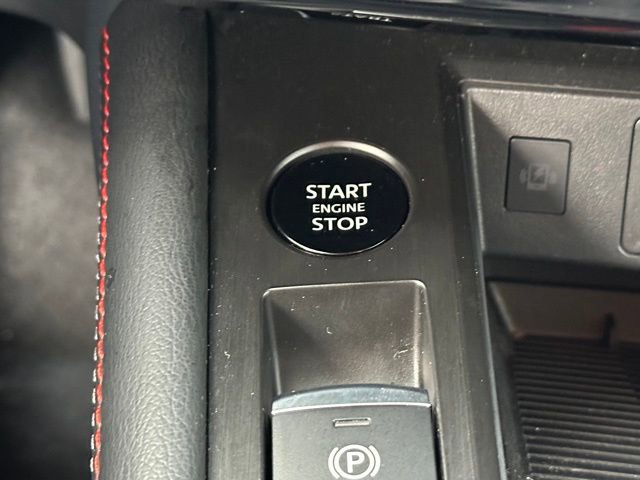 Used 2025 Nissan Kicks SR AWD/4WD image 37