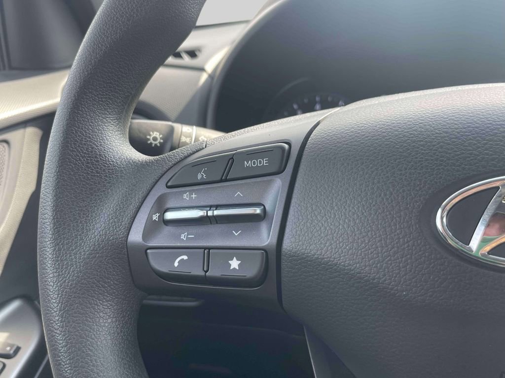 Used 2023 Hyundai Kona SEL image 21