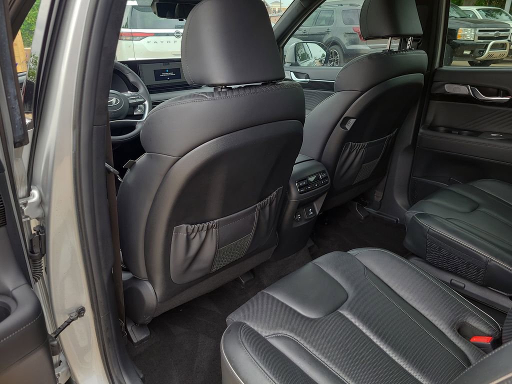Used 2024 Hyundai Palisade Calligraphy FWD image 9