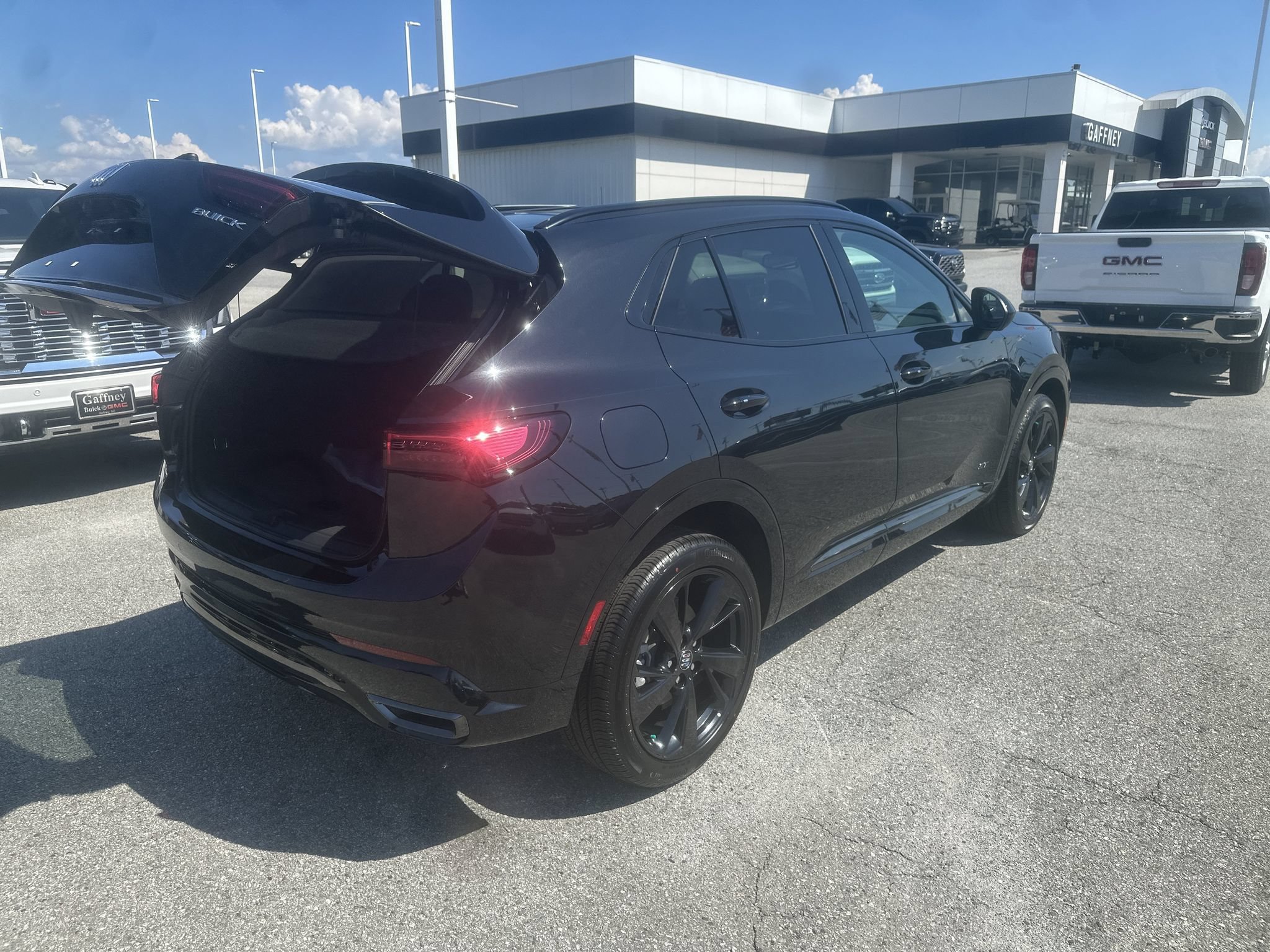 New 2026 Buick Envision Sport Touring AWD/4WD image 8