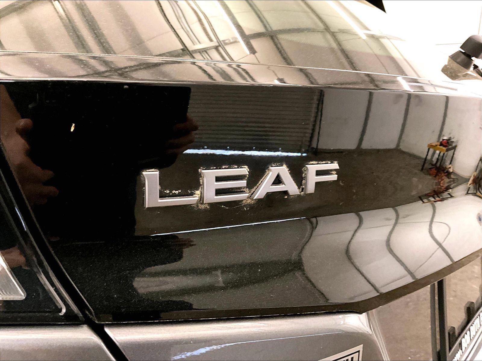 Used 2023 Nissan Leaf S image 13