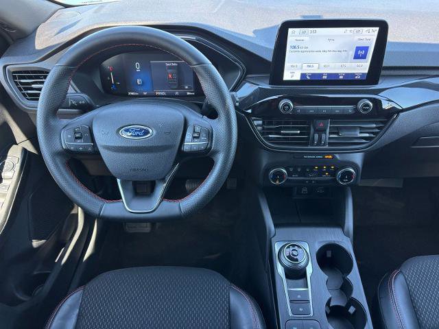 Certified 2025 Ford Escape ST-Line AWD/4WD image 18