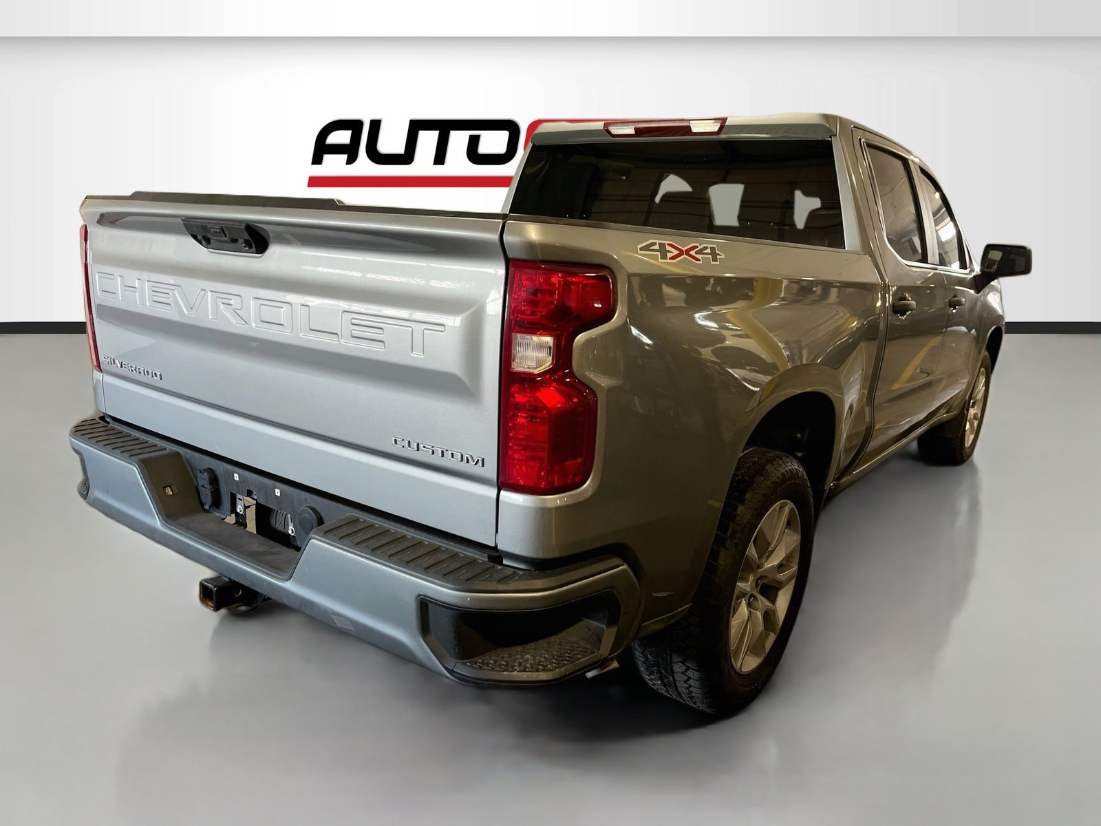 Used 2025 Chevrolet Silverado 1500 Custom AWD/4WD image 7