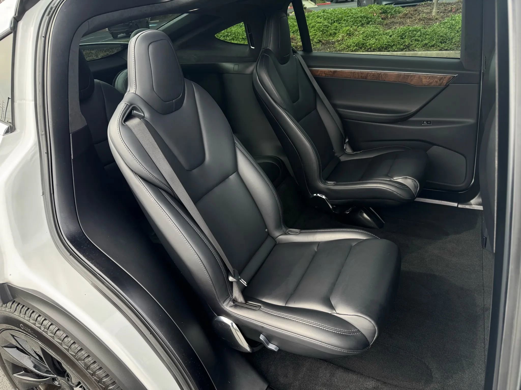 Used 2017 Tesla Model X 75D image 32