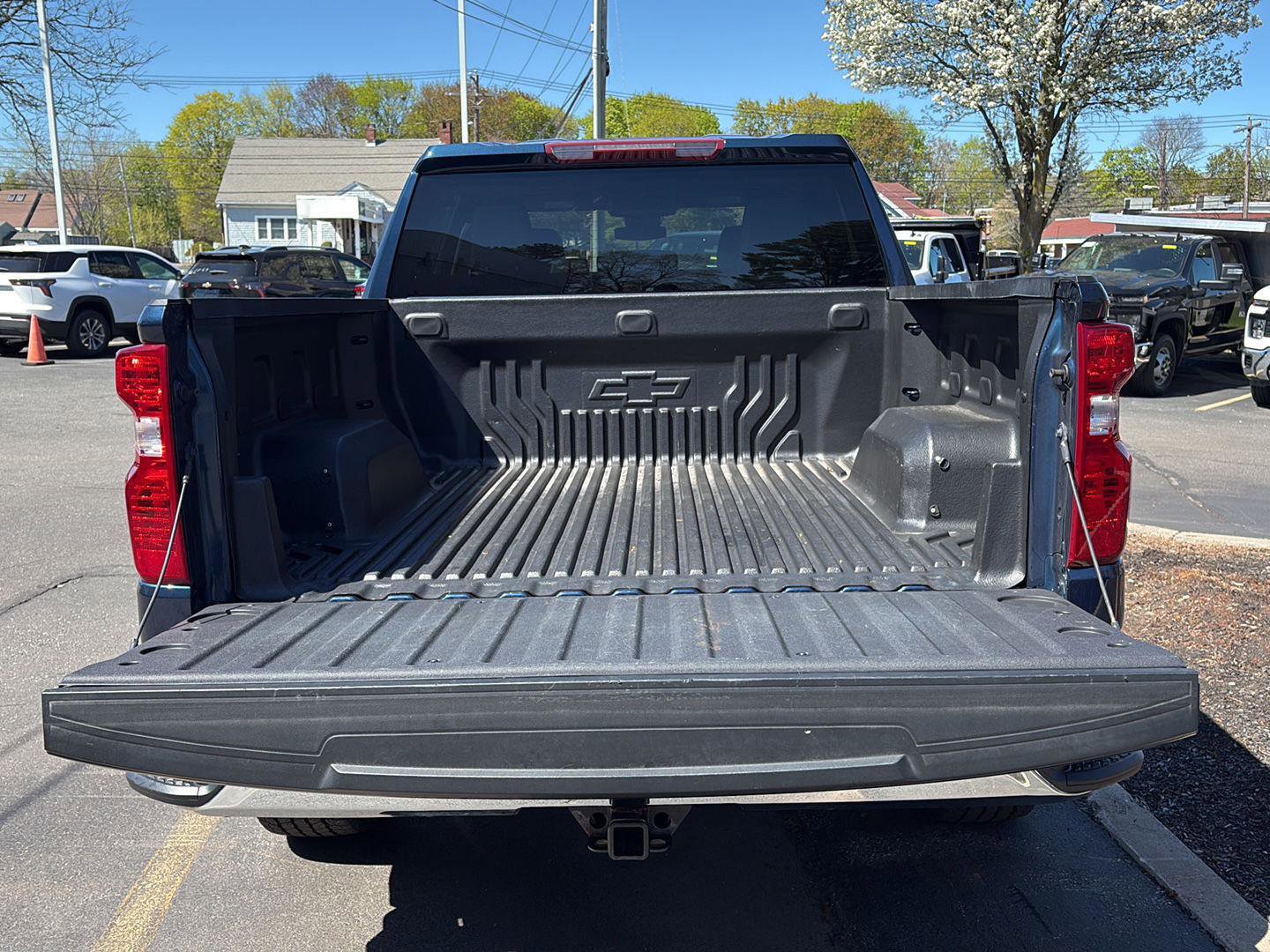 Certified 2023 Chevrolet Silverado 1500 LT AWD/4WD image 8