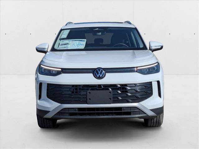 New 2025 Volkswagen Tiguan SE image 5
