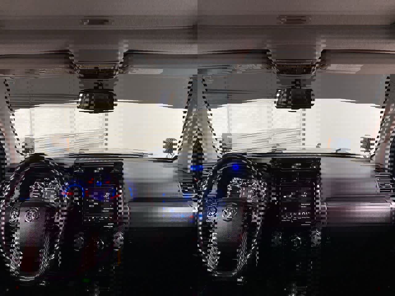 Used 2016 Toyota 4Runner SR5 Premium image 11