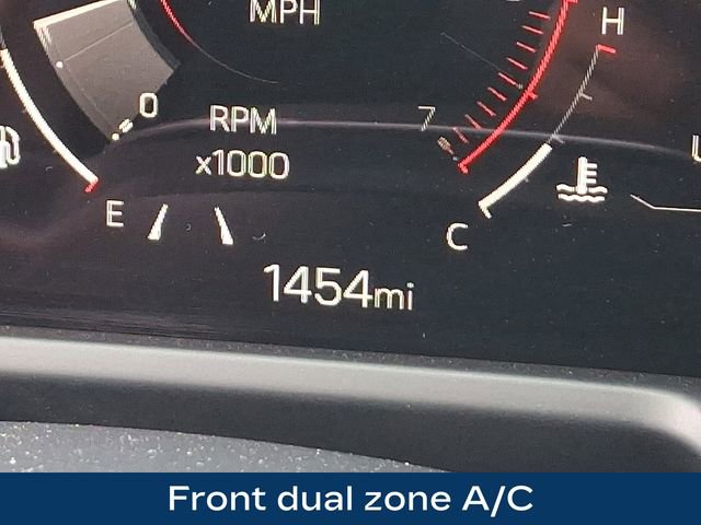 Used 2024 GMC Acadia AT4 AWD/4WD image 6