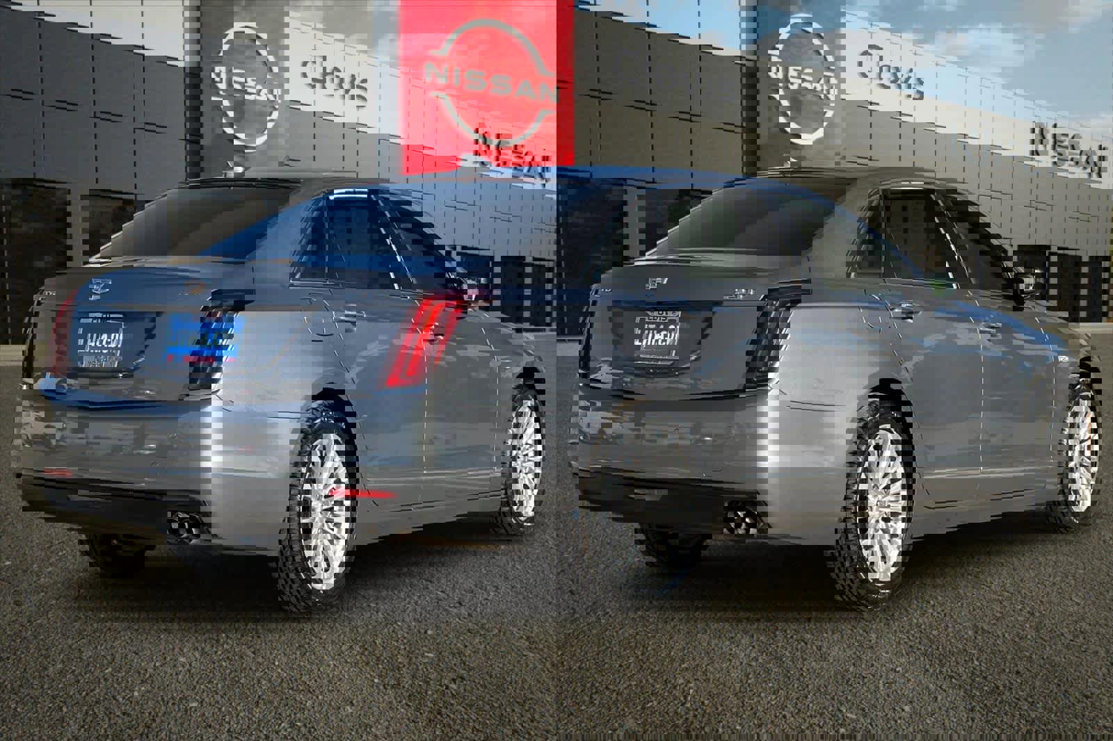 Used 2018 Cadillac CT6 RWD image 3