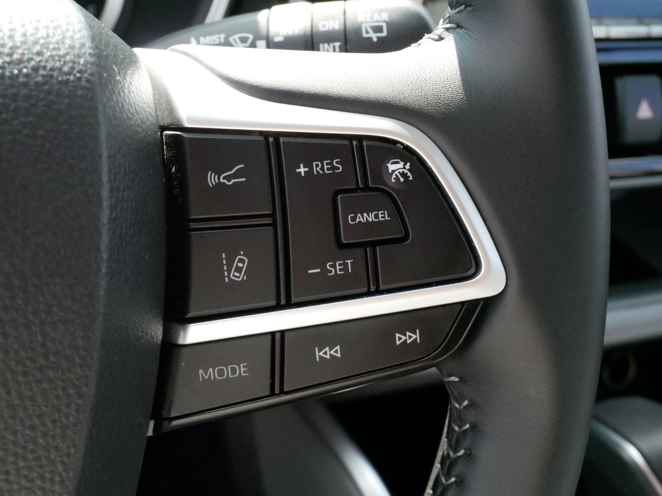 Certified 2026 Toyota Highlander XLE AWD/4WD image 26