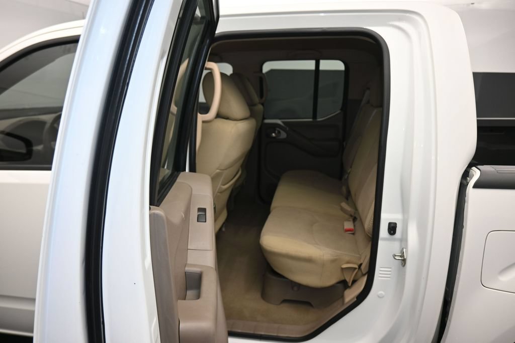 Used 2019 Nissan Frontier SV w/ Value Truck Package RWD image 27