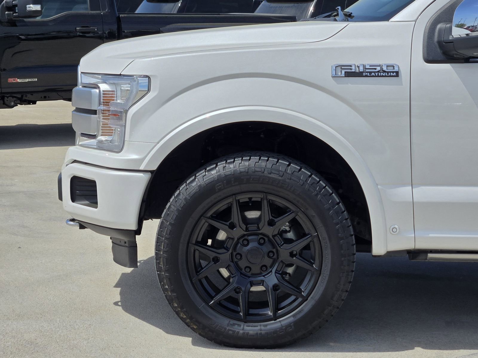Used 2019 Ford F150 Platinum w/ Equipment Group 701A Luxury image 8