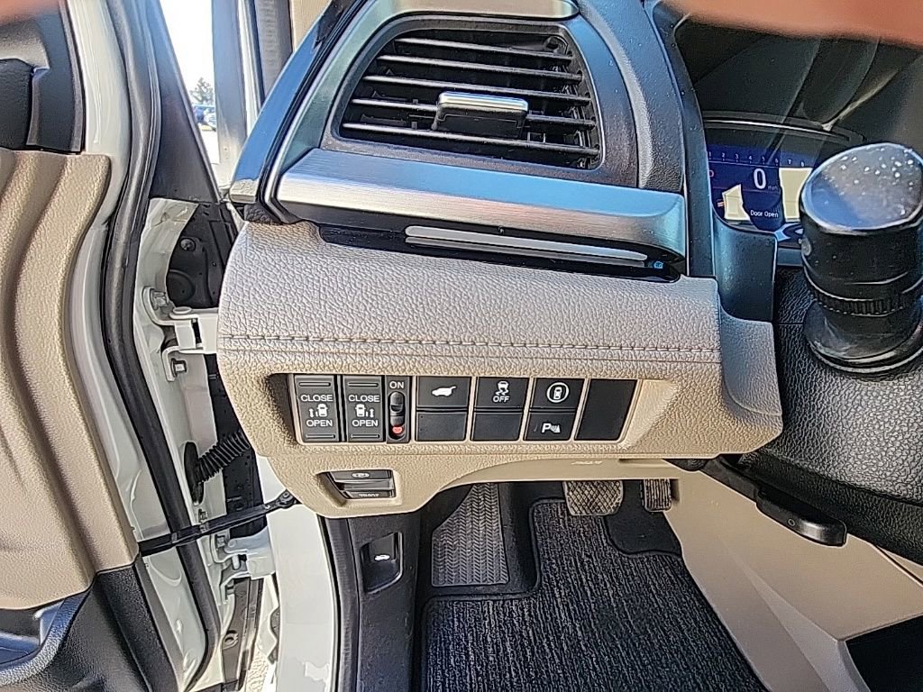 Used 2023 Honda Odyssey Touring image 16